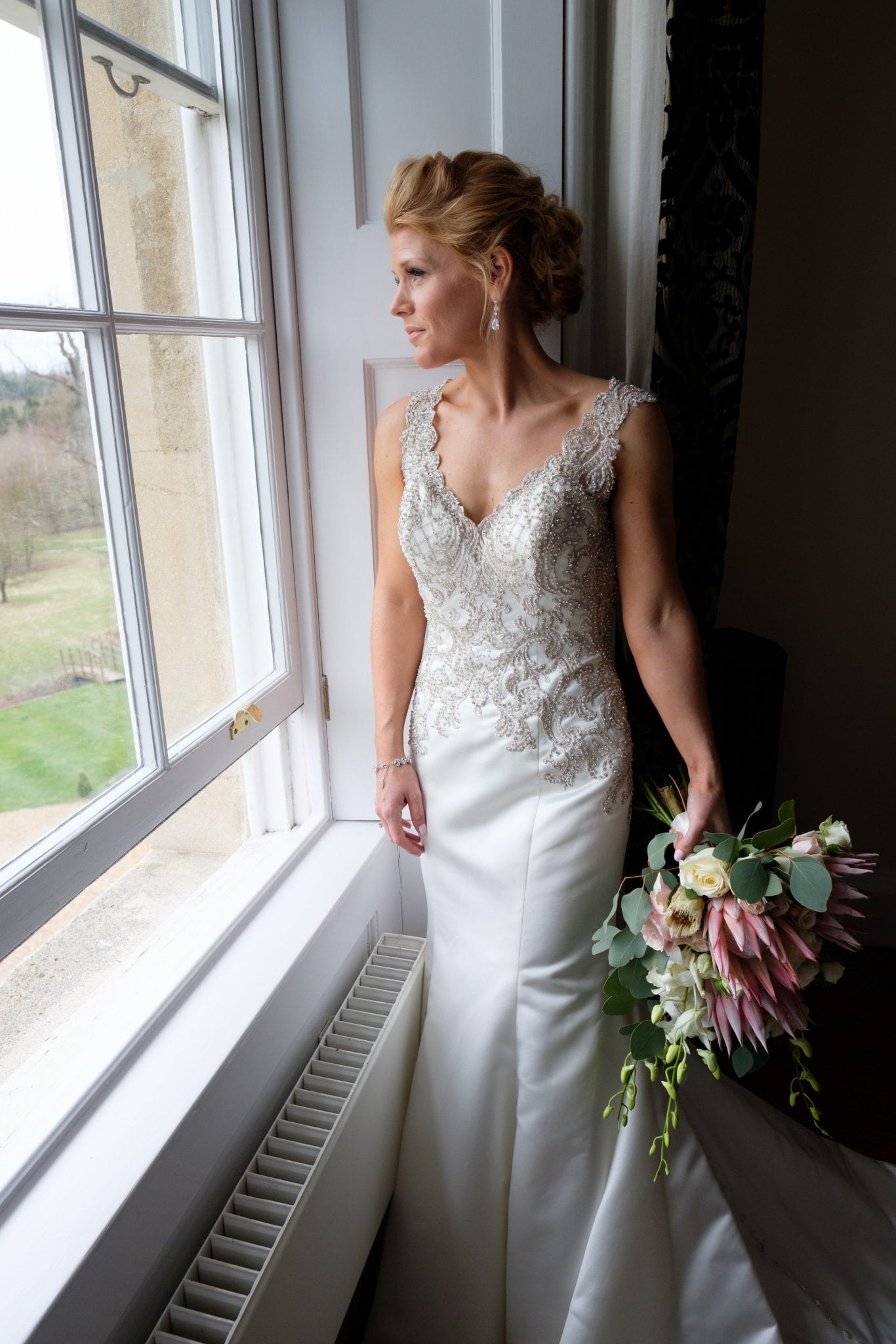 elegant bridal shot king proteas bouquet