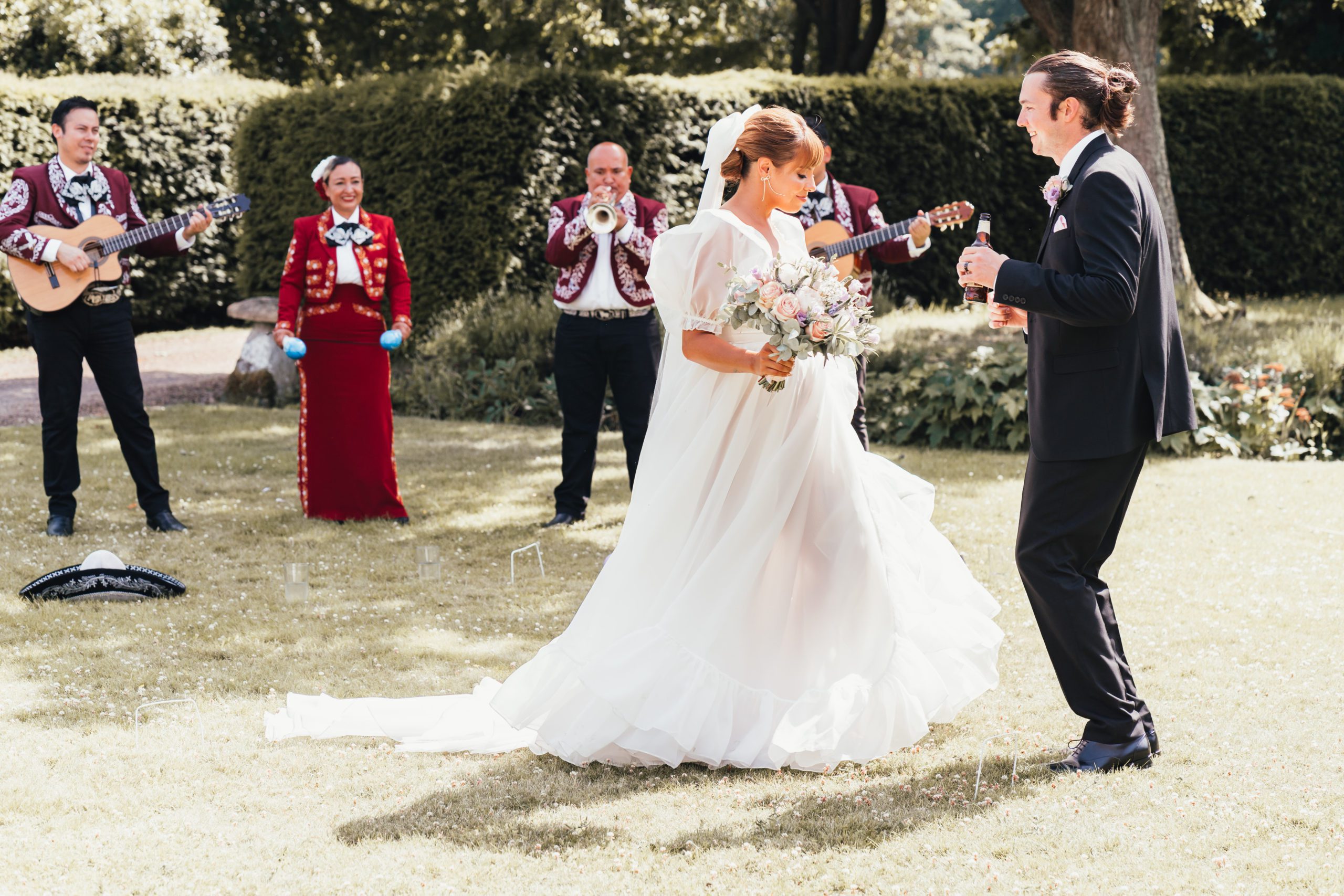 Hiring A Wedding Band – The Dos And Don’ts